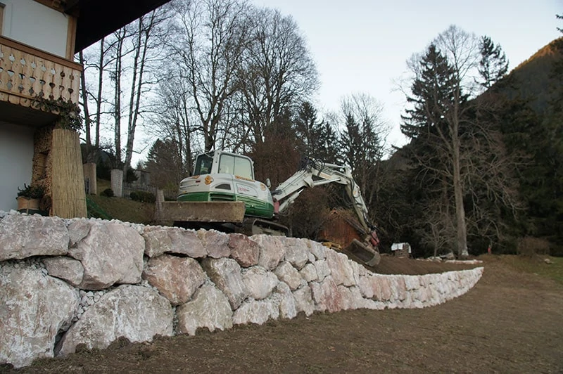 6-natursteinmauer-kalkstein-ardning