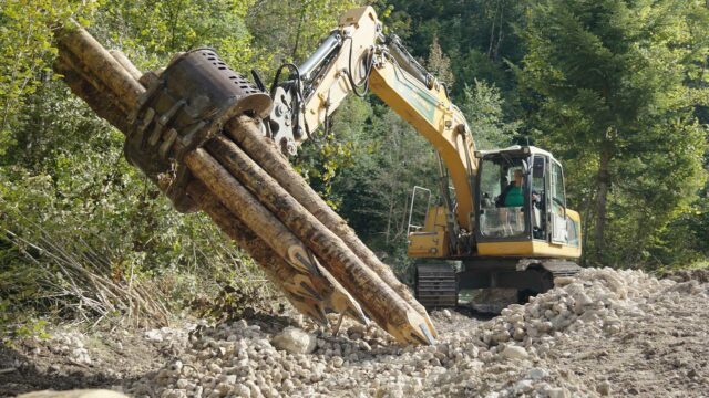 schmid_erdbau_rossleithen_bagger_bacharbeiten