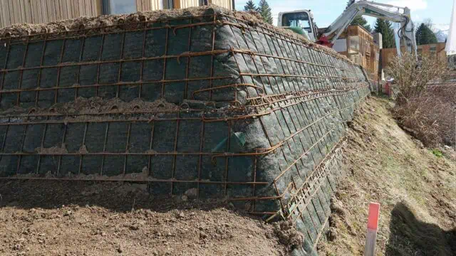 bewehrte_erde_windischgarsten_zur_boeschungssicherung_mit_stahlmatten_zur_begruenung