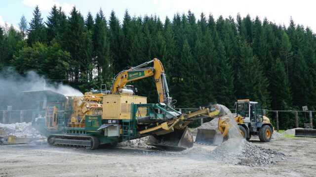 mobile_bauschuttaufbereitung_anlage_fuer_flexible_bauschuttaufbereitung-13