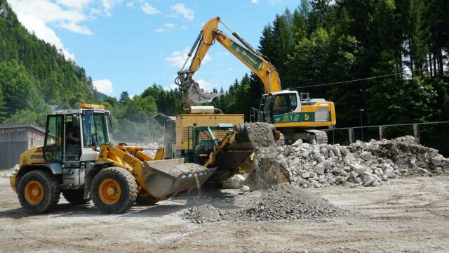 mobile_bauschuttaufbereitung_recyclingprozess_bei_der_bauschuttaufbereitung-5