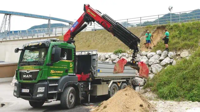 job_kran_lkw-lenker_in_mit_ce-fuehrerschein